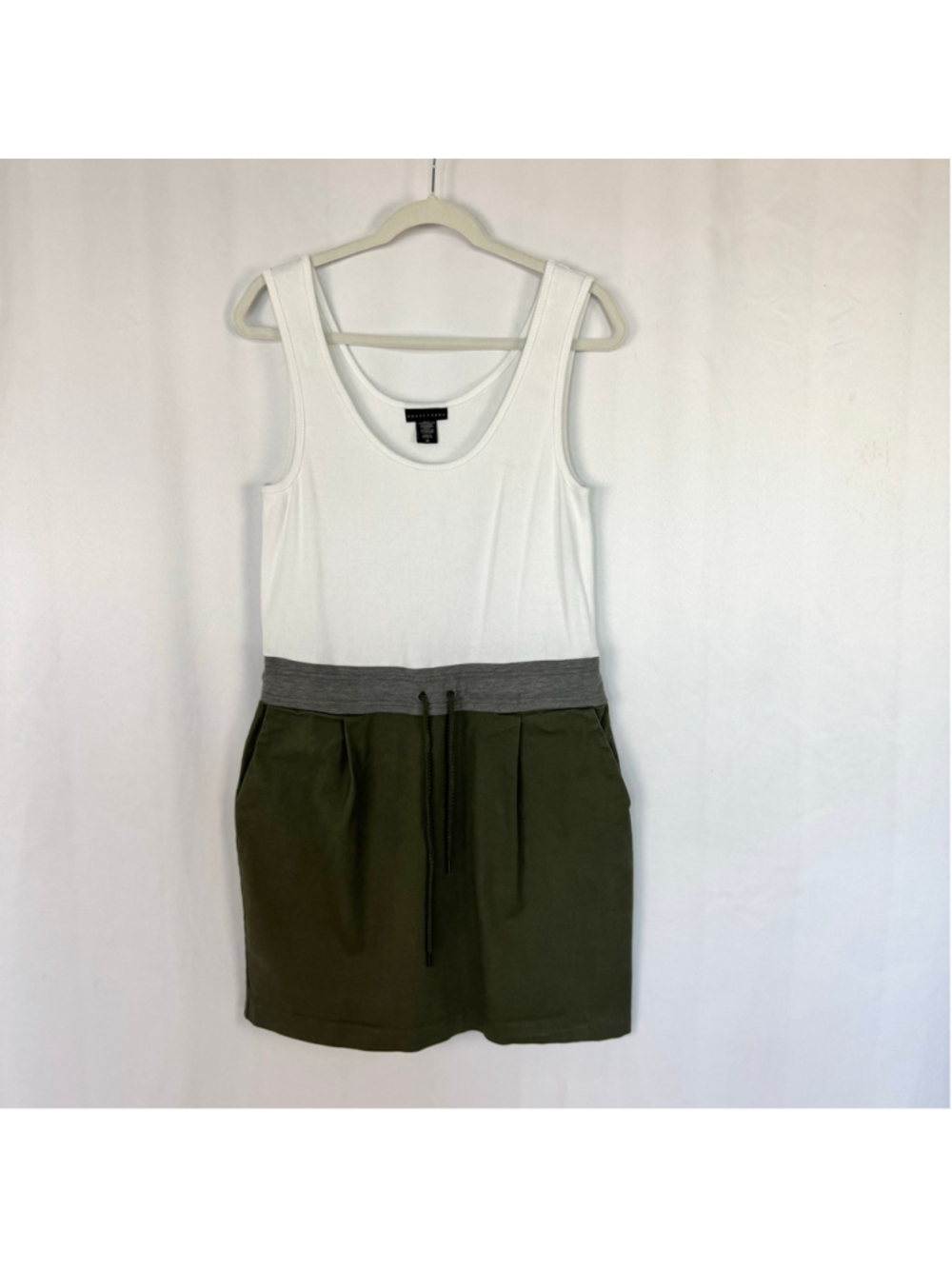 Apostrophe Tank Mini Dress White Olive Green Womens 14
Casual